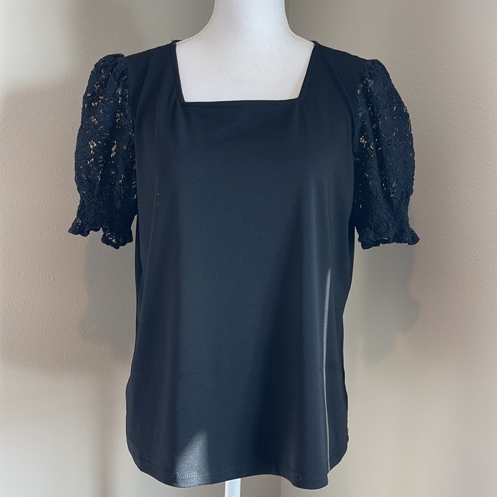 Adrianna Papell | Square Neck Puff Lace Sleeve Top | Black | Large